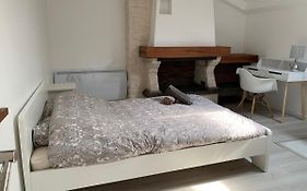 studio 21m2 équipé et meublé centre ville Massy